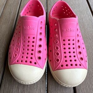 Native Girls Pink Shoe C9
